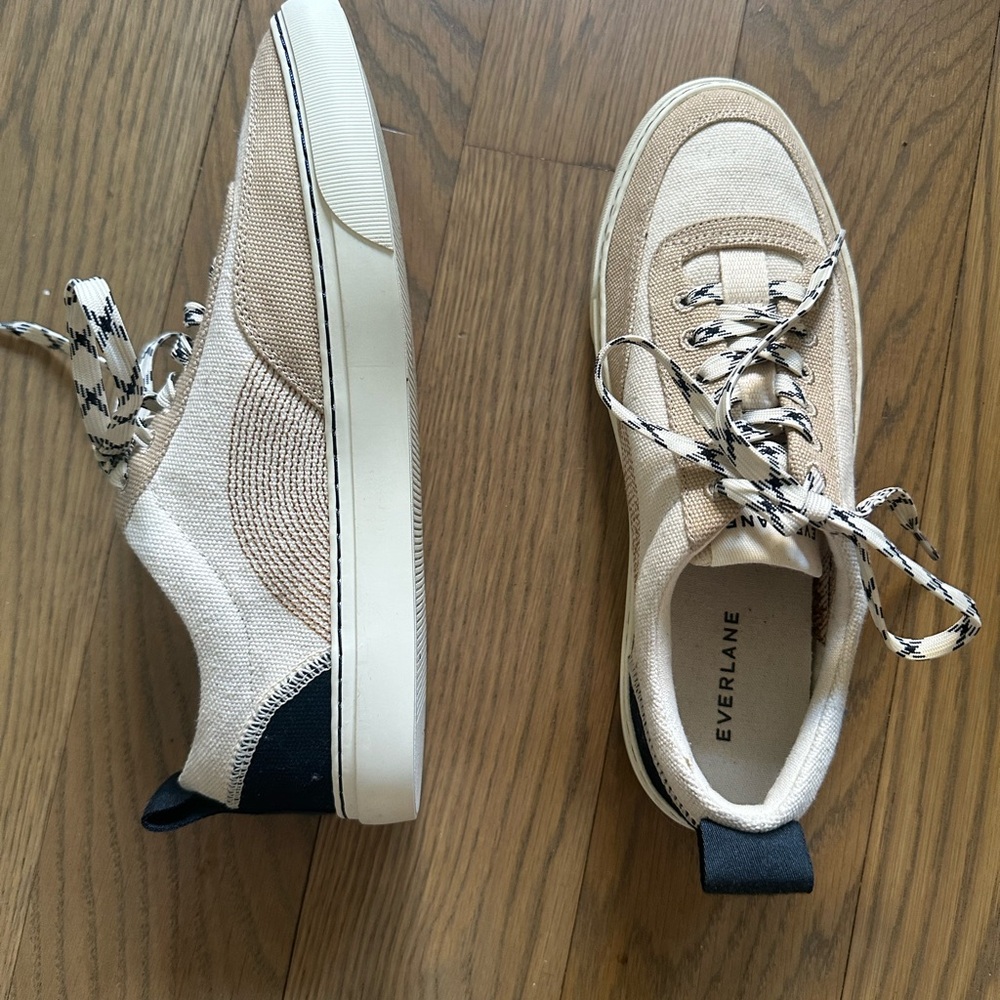 Everlane Tan and Black Sneakers Sleek Minimalist Design